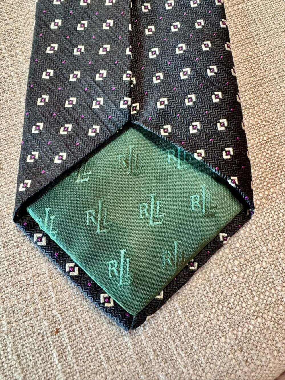 Lauren Ralph Lauren Black Silk Tie – Cream & Purple Micro‑Print – 3.5” Width - Picture 5 of 6